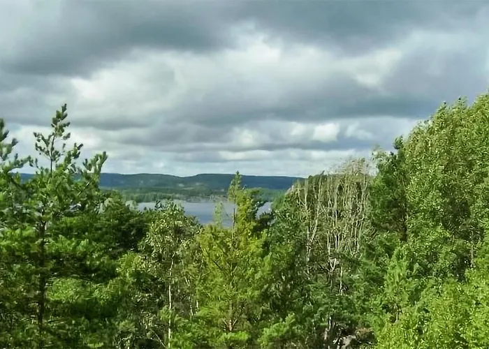 Nyaraló 2 Bedroom Cozy In *