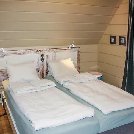 別荘 2 Bedroom Cozy In *